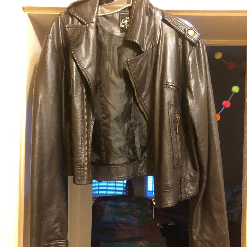 Leather Jacket - Picture 2 of 5